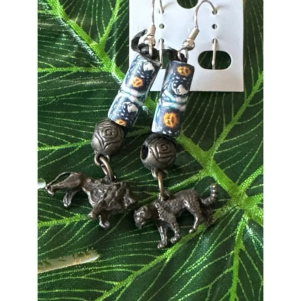 BOGO FREE LION TOGER TRIBAL BEAD BOHO EARRINGS VTG EARTH